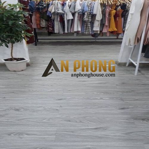 Sàn nhựa dán keo 2mm