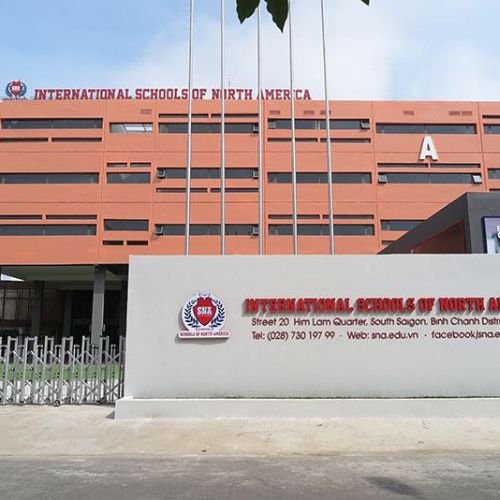 Thi công thảm SA 12 hành lang tại trường Quốc Tế Bắc Mỹ