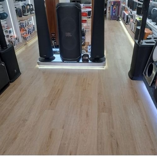 Thi công sàn nhựa giả gỗ quận 5